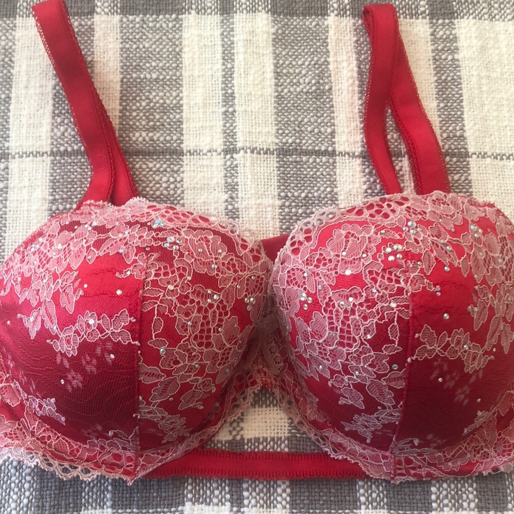 Victoria’s Secret dream angels bra
